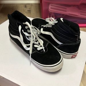 hightop black vans
